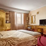 Gold 4* Skopje