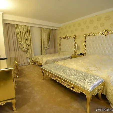 Gold Hotel