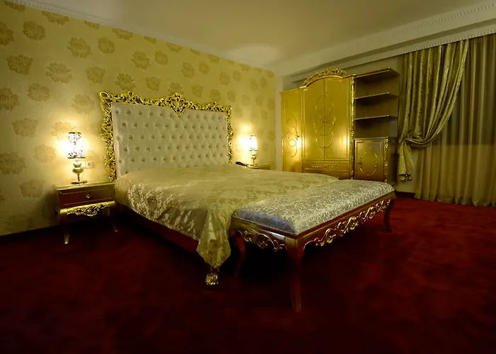 Ξενοδοχείο Gold 4*